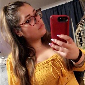Meet your Posher, Lidia